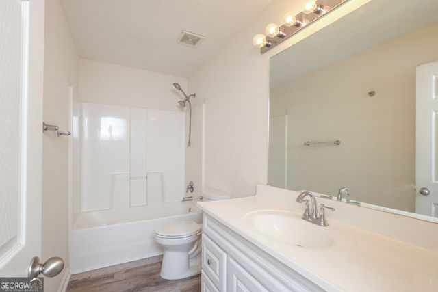 43 Warner Road, Newnan, GA 30263