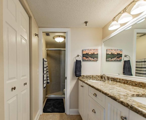 6322 PALMA DEL MAR BOULEVARD S 1004, St Petersburg, FL 33715