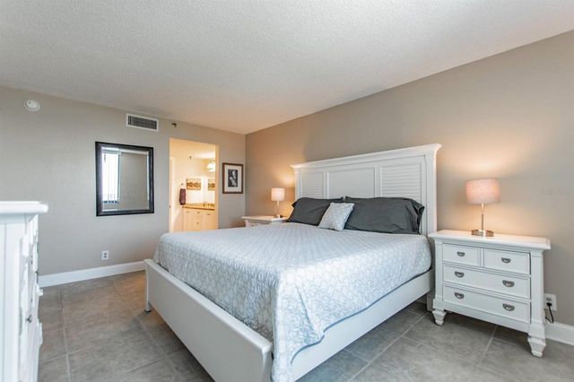 6322 PALMA DEL MAR BOULEVARD S 1004, St Petersburg, FL 33715