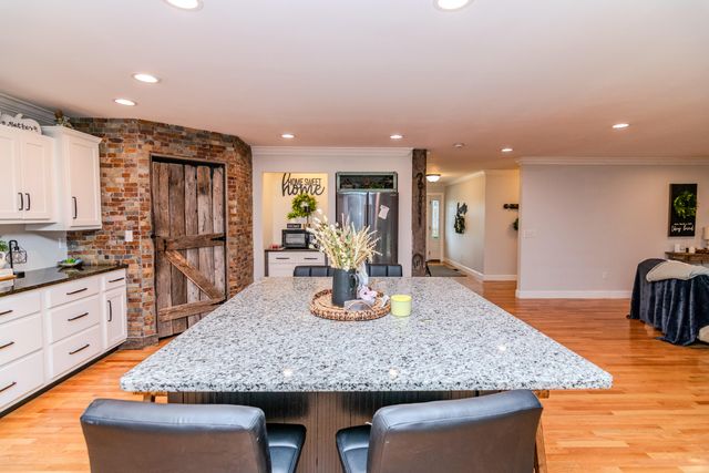 62 Iris Point, Somerset, KY 42503