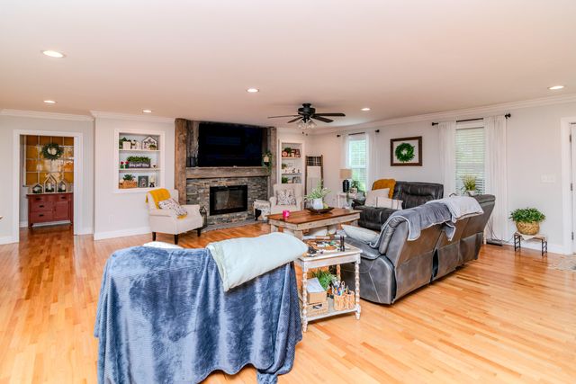 62 Iris Point, Somerset, KY 42503