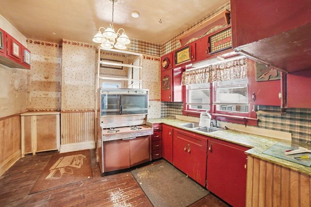 1212 5th Street, Bay City, MI 48708