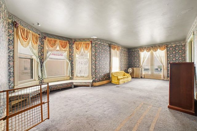 1212 5th Street, Bay City, MI 48708