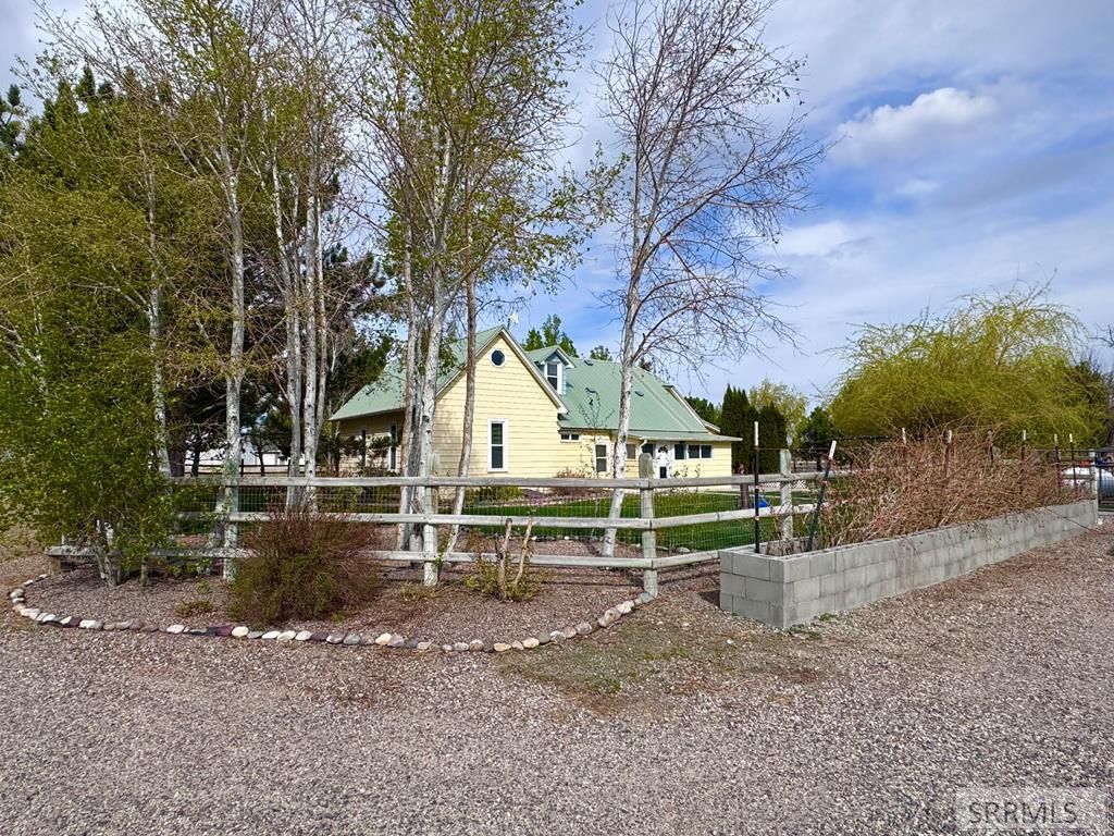 Image 66 of property listing at 13014 N 105 E, Idaho Falls, ID 83401
