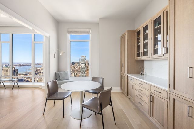 30 Park Pl Apt 67A, New York City, NY 10007