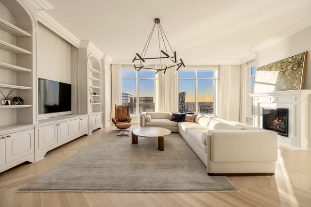 30 Park Pl Apt 67A, New York City, NY 10007