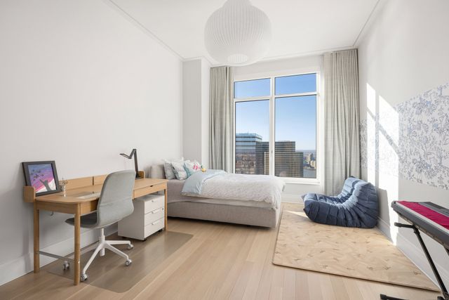 30 Park Pl Apt 67A, New York City, NY 10007