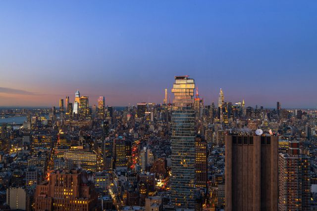 30 Park Pl Apt 67A, New York City, NY 10007