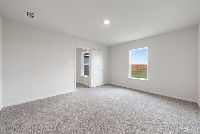 4902 Fillmore Drive, Greenville, TX 75401