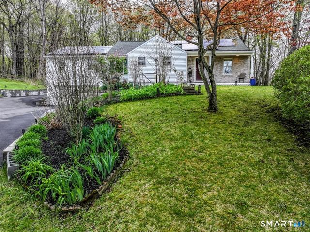 4 Farrell Road, Newtown, CT 06470