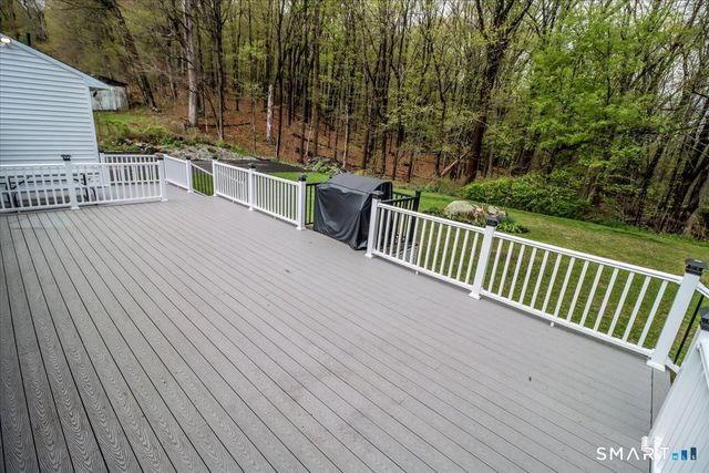 4 Farrell Road, Newtown, CT 06470