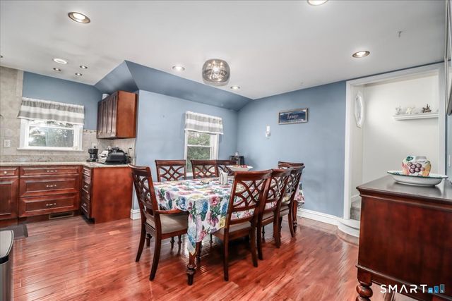 4 Farrell Road, Newtown, CT 06470