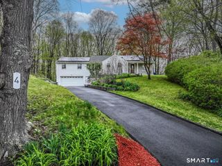 4 Farrell Road, Newtown, CT 06470