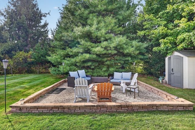 4 Iarussi Way, Medway, MA 02053