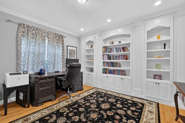 4 Iarussi Way, Medway, MA 02053
