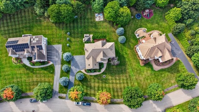 4 Iarussi Way, Medway, MA 02053