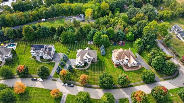 4 Iarussi Way, Medway, MA 02053