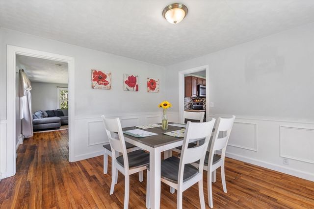 376 Pleasant St, Paxton, MA 01612