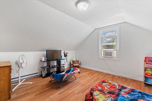 376 Pleasant St, Paxton, MA 01612