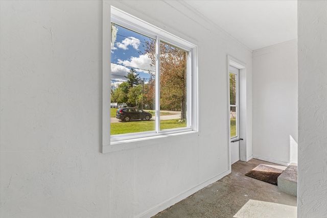 376 Pleasant St, Paxton, MA 01612