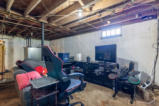 376 Pleasant St, Paxton, MA 01612
