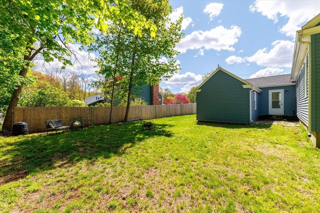 376 Pleasant St, Paxton, MA 01612