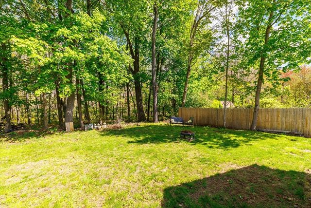 376 Pleasant St, Paxton, MA 01612