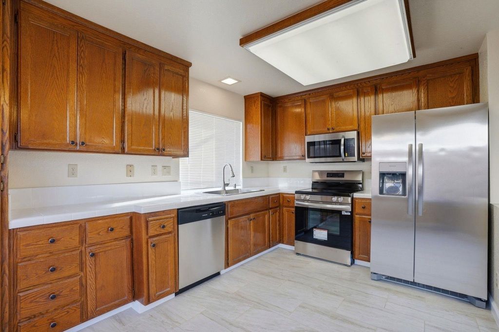 Image 15 of property listing at 3704 Colonial Ct, Antioch, CA 94509