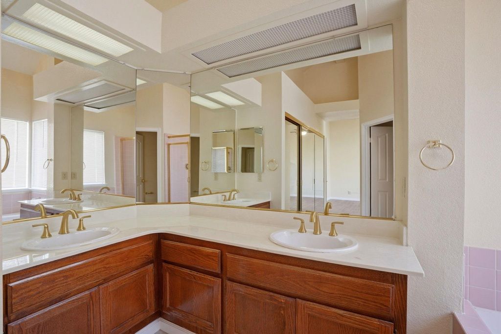 Image 22 of property listing at 3704 Colonial Ct, Antioch, CA 94509