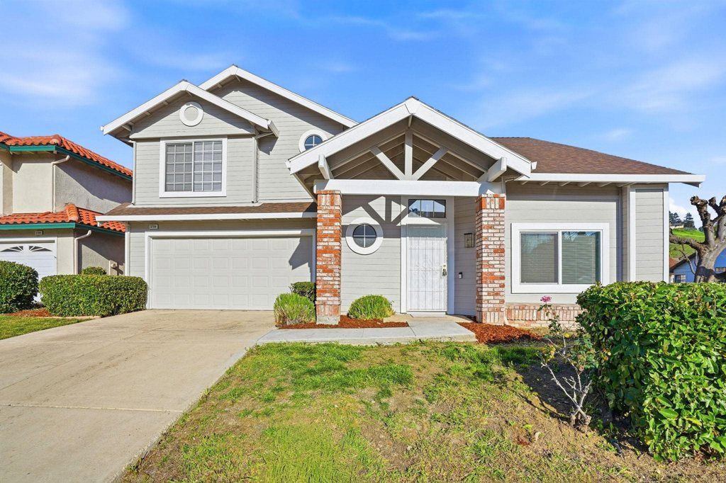 Image 3 of property listing at 3704 Colonial Ct, Antioch, CA 94509