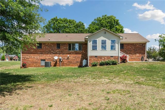 1540 Thomas Road, Lexington, NC 27295