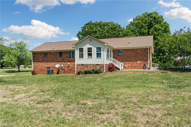 1540 Thomas Road, Lexington, NC 27295