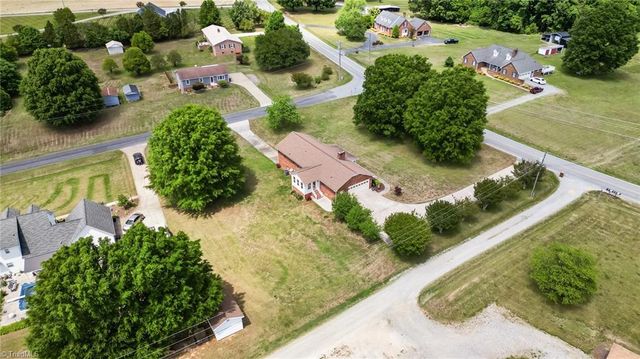 1540 Thomas Road, Lexington, NC 27295