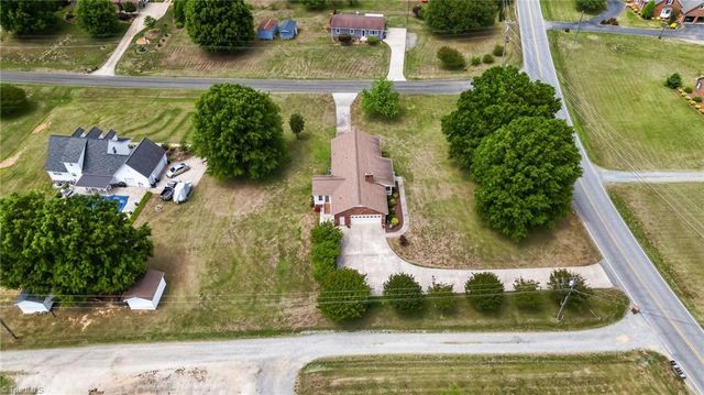 1540 Thomas Road, Lexington, NC 27295