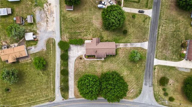 1540 Thomas Road, Lexington, NC 27295