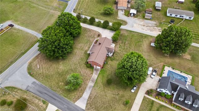 1540 Thomas Road, Lexington, NC 27295