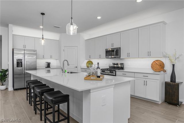 21086 Verawood LOOP, Estero, FL 33928