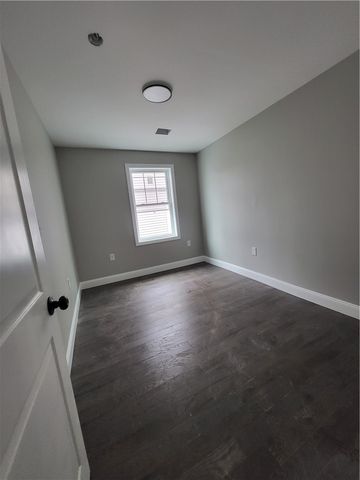 731 Potters Avenue, Providence, RI 02907