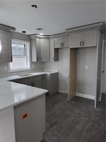 731 Potters Avenue, Providence, RI 02907