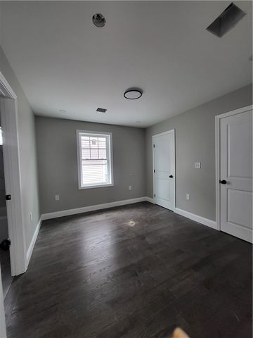 731 Potters Avenue, Providence, RI 02907