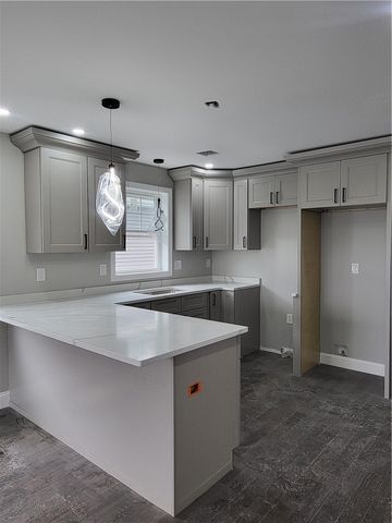 731 Potters Avenue, Providence, RI 02907