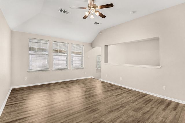 6109 Shad Drive, Fort Worth, TX 76179