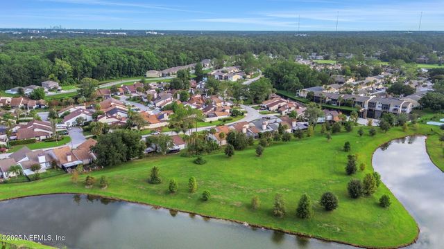 7841 BAYMEADOWS Circle W, Jacksonville, FL 32256