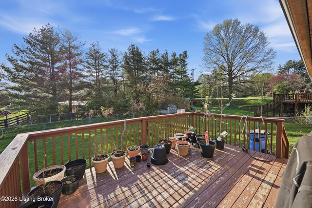 1471 Bonnie Brae Dr, Shelbyville, KY 40065