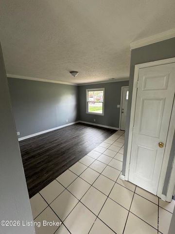 4508 Plane Tree Dr, Louisville, KY 40219