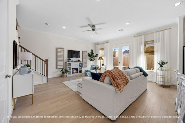 1534 W 34th Street, Houston, TX 77018