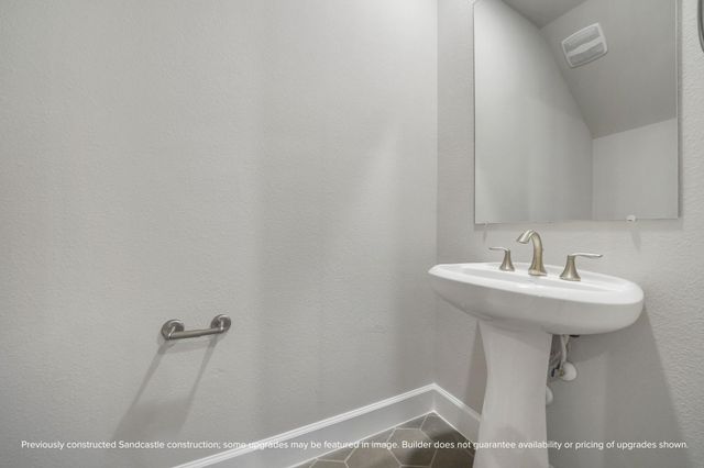 1534 W 34th Street, Houston, TX 77018