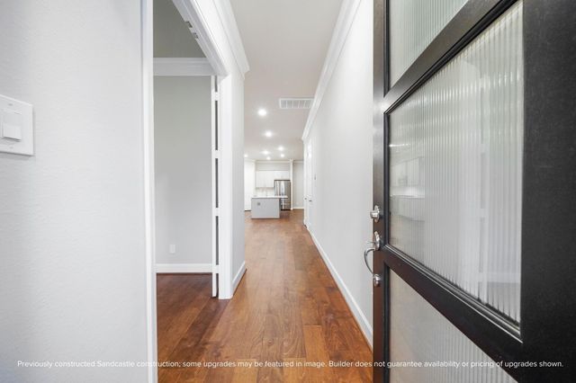 1534 W 34th Street, Houston, TX 77018