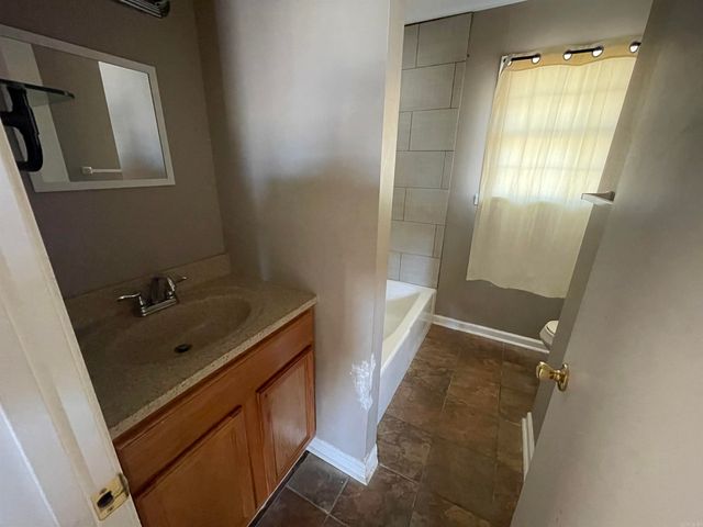 428 E 4th Street, Lonoke, AR 72086