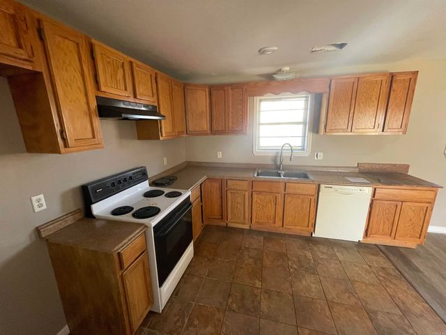 428 E 4th Street, Lonoke, AR 72086